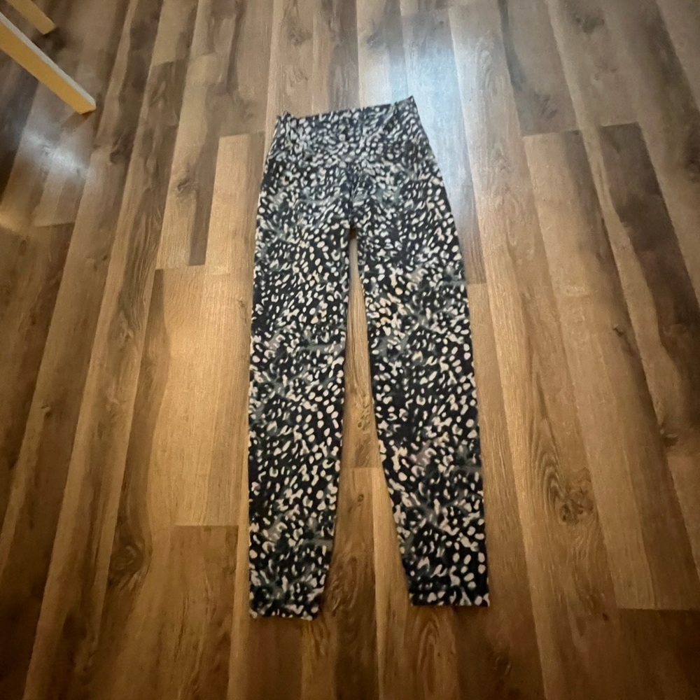 Patterned old navy high waisted leggings